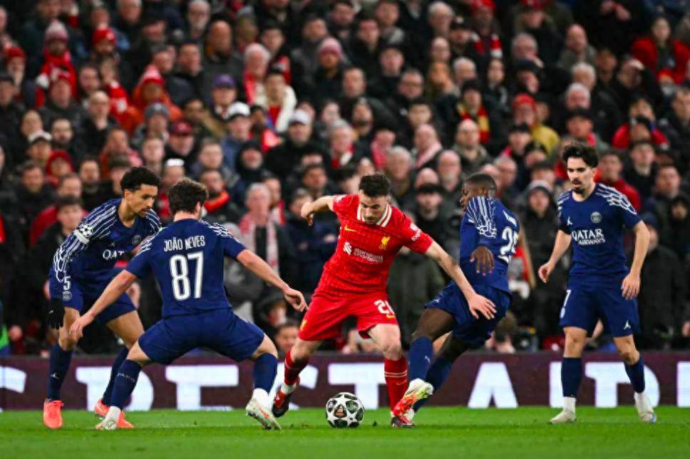 穆雷巅峰对决，萨拉赫与70激战雄鹿分钟，比分优势明显胜负难料！