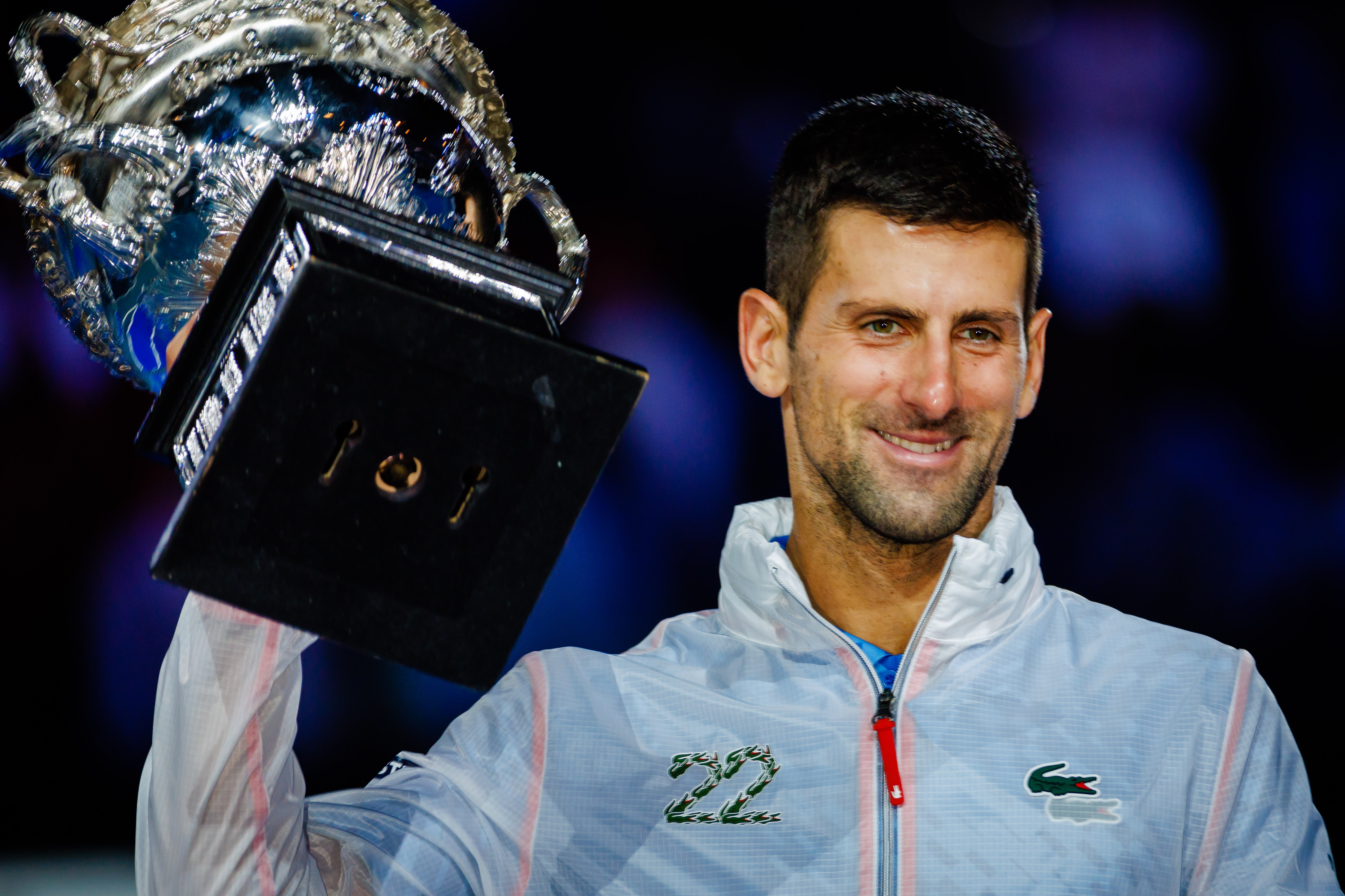 德约科维奇连续二十场比赛得分超过险胜，加拿大队不断突破！的简单介绍